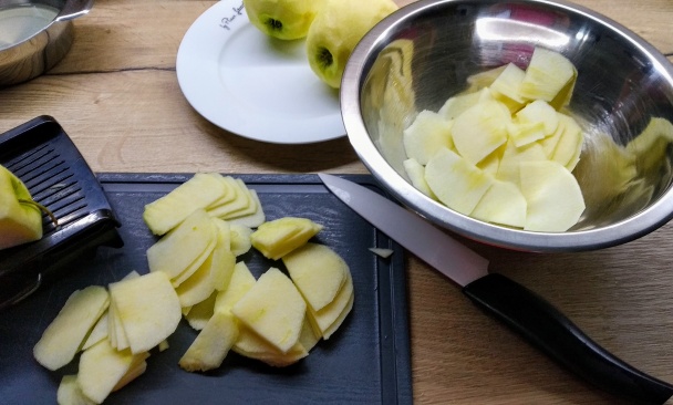 Jednoduchý jablkový koláč (fotorecept) - obrázok 5