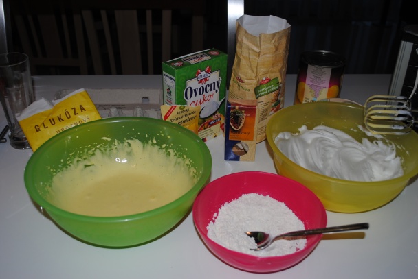Broskyňová roláda s mascarpone (fotorecept) - obrázok 1