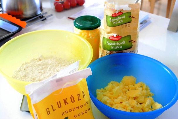 Tak trochu netradičné vanilkové rožteky (fotorecept) - obrázok 1