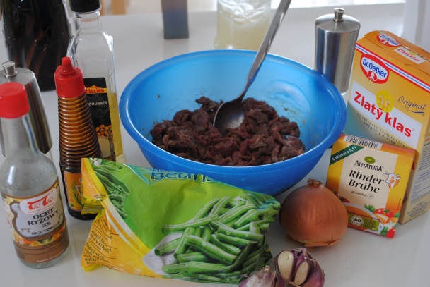 Hovädzie rezančeky s fazuľkou a šafránovou ryžou - obrázok 1