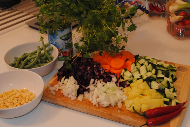 Mexická zeleninová polievka  - obrázok 1