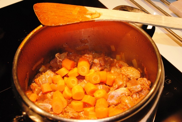 Silvestrovský jelení guláš - obrázok 4