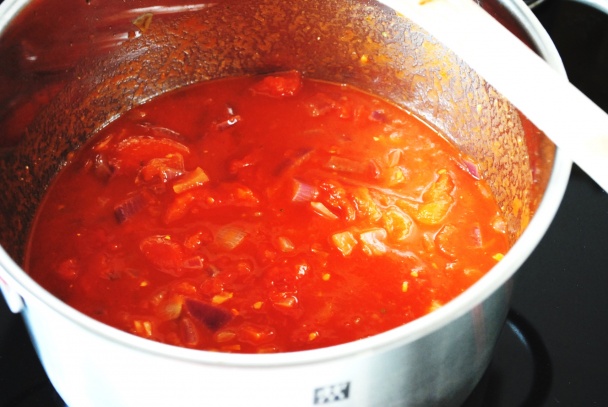 Steak v neapolskej omáčke  s domácimi rezancami (fotorecept) - obrázok 2