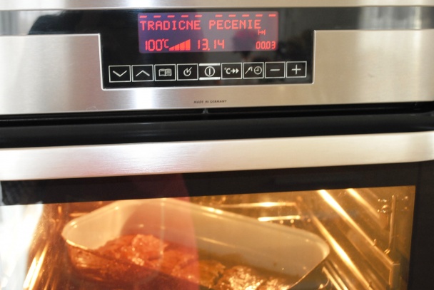 Steak v neapolskej omáčke  s domácimi rezancami (fotorecept) - obrázok 5