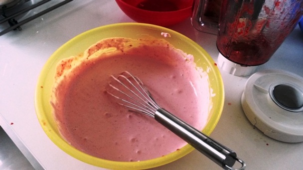 Jahodová špaldová torta (fotorecept) - obrázok 3