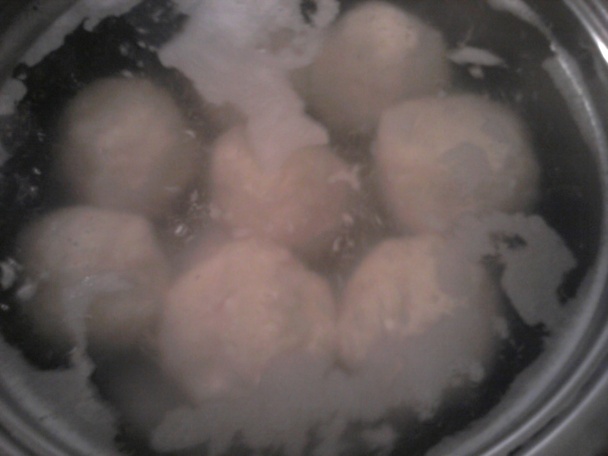 Tvarohové guľky s jahodami  - obrázok 5