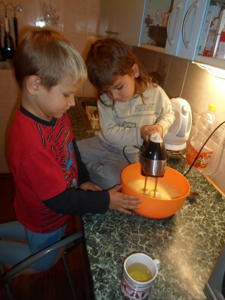 Rýchly hrnčekový koláč (fotorecept) - obrázok 1