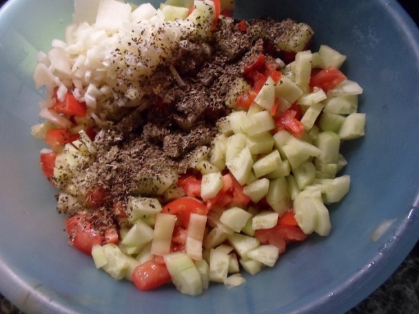 Zeleninový šalát s kuracím mäsom (fotorecept) - obrázok 3