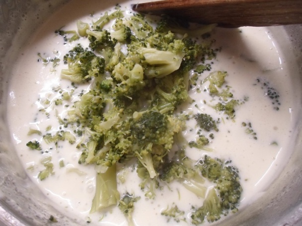 Cestoviny s brokolicovou omáčkou - obrázok 5