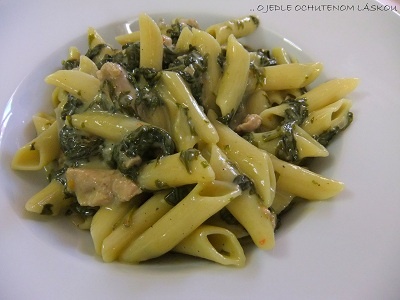 Penne s kuracím a špenátovo-gorgonzolovou omáčkou - obrázok 6