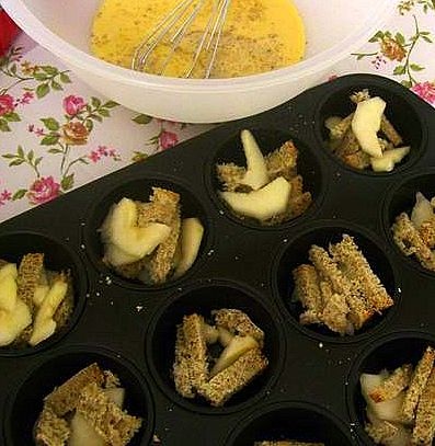 Chlebové muffiny s vanilkovou omáčkou (fotorecept) - obrázok 2