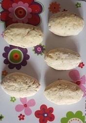 Hamur Kızartması - Raňajkové feta pampúšiky (fotorecept) - obrázok 3