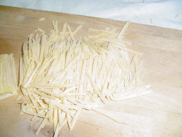 Domáce rezance aj do kapustnice :-) - obrázok 4