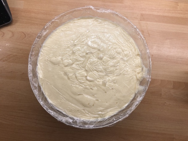 Mille feuilles s karamelizovanou bielou čokoládou a hruškami (fotorecept) - obrázok 6