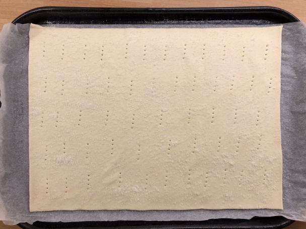 Mille feuilles s karamelizovanou bielou čokoládou a hruškami (fotorecept) - obrázok 9