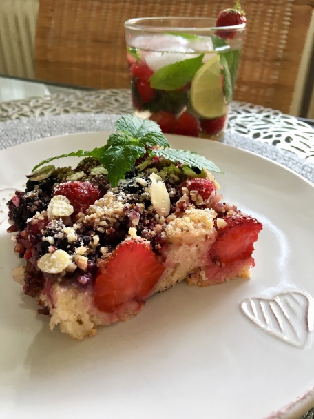 Dokonalý kysnutý koláč s letným ovocím (fotorecept) - obrázok 6