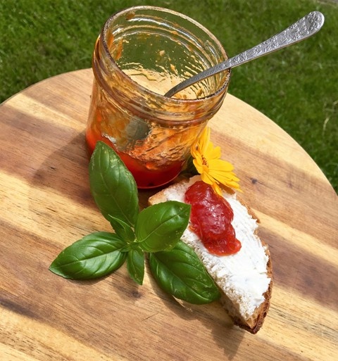 Jemný paradajkový džem s chilli a bylinkami - obrázok 5