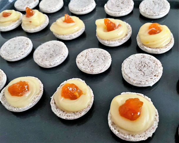 Yuzu makrónky s citrusovým džemom (fotorecept) - obrázok 6