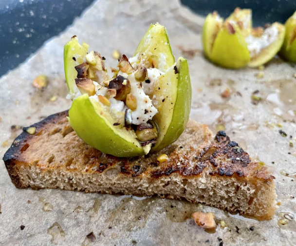 Zapekané figy s medom, pistáciami a kozím syrom (fotorecept) - obrázok 3