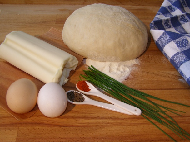 Bryndzové kysnuté koláčiky - obrázok 1