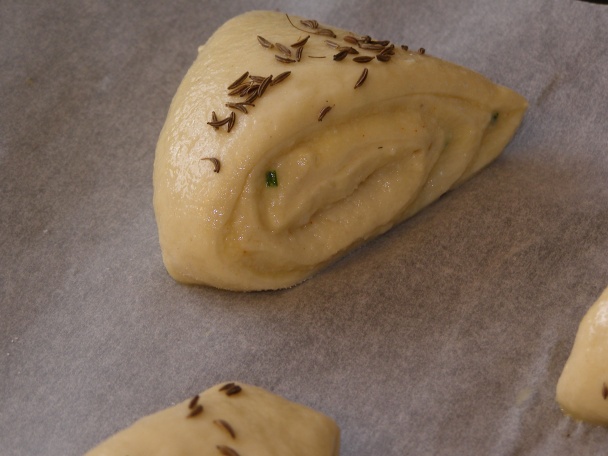 Bryndzové kysnuté koláčiky - obrázok 6