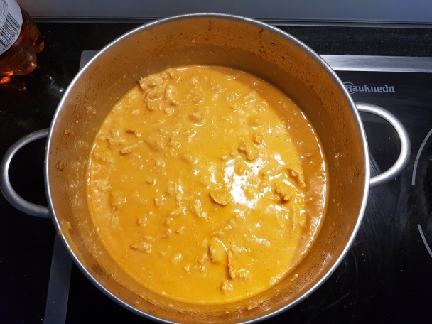 Kurací paprikáš s cestovinami (fotorecept) - obrázok 3