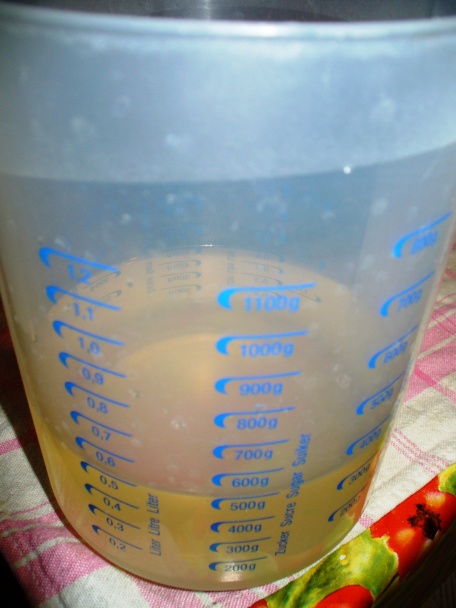 Svieži ríbezľový koláčik s bazovým želé (fotorecept) - obrázok 5