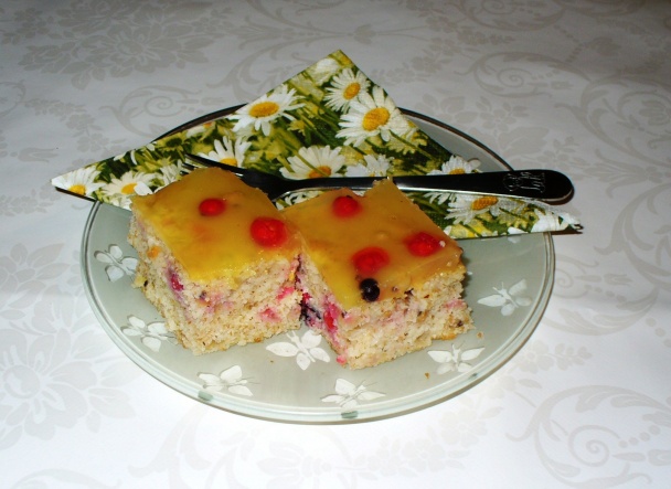 Svieži ríbezľový koláčik s bazovým želé (fotorecept) - obrázok 10