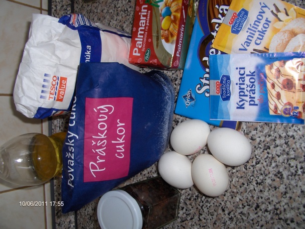 Muffiny s čokoládou a hrozienkami (fotorecept) - obrázok 1