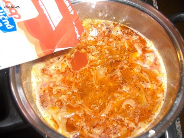 Kapustová polievka s klobásou (fotorecept) - obrázok 4