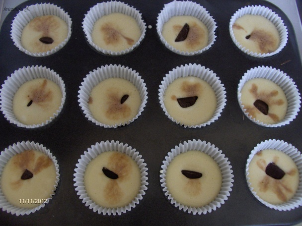 Dvojfarebné muffiny s horkou čokoládou (fotorecept) - obrázok 4
