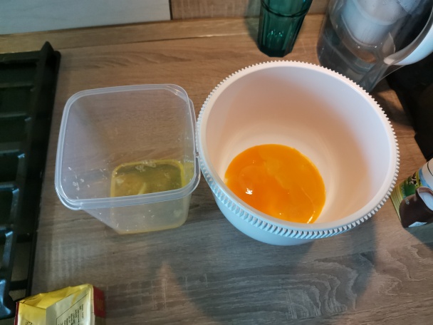 Vláčna tvarohovo-kakaová bábovka  - obrázok 1