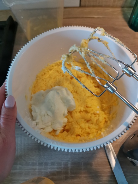 Vláčna tvarohovo-kakaová bábovka  - obrázok 3