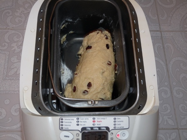 Domáca dvojfarebná vianočka (fotorecept) - obrázok 6