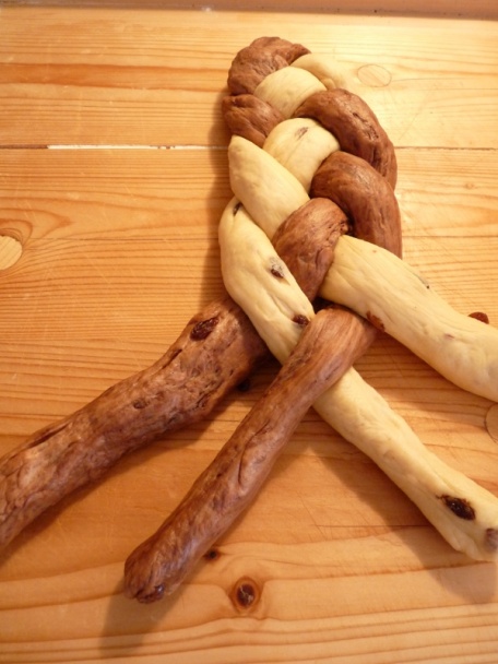 Domáca dvojfarebná vianočka (fotorecept) - obrázok 13