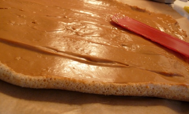 Orechovo-karamelová roláda (fotorecept) - obrázok 9