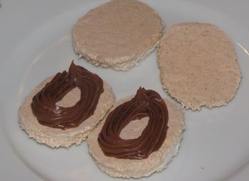 Laskonky s kakaovo-karamelovou plnkou (fotorecept) - obrázok 11