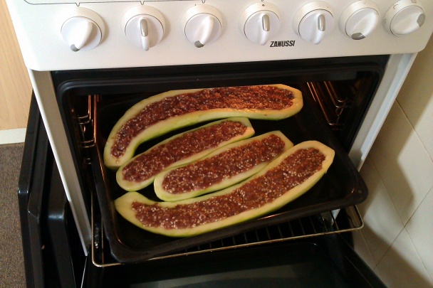 Plnená tekvica bravčovým mäsom  - obrázok 1