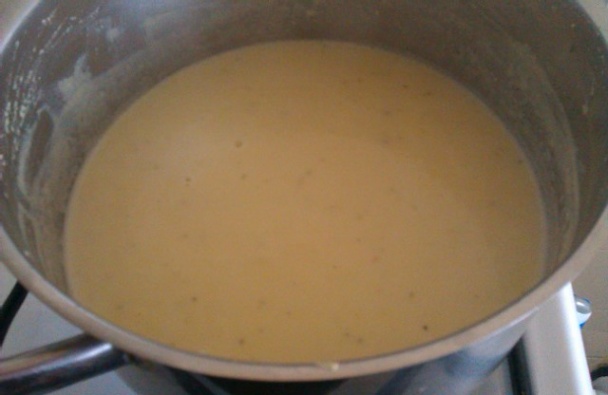 Hrachová polievka so slaninkovými slimákmi - obrázok 1