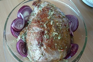 Jahňacie stehno na rozmaríne s pesto zemiakmi a dusenou zeleninou (fotorecept) - obrázok 6