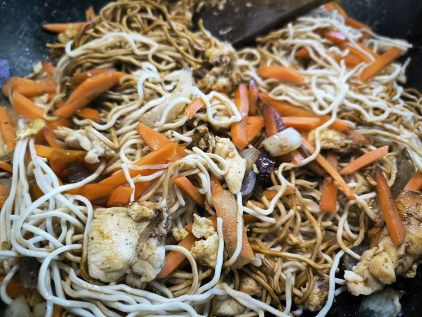 Ázijské opekané rezance (stir fry) (fotorecept) - obrázok 8