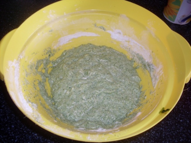 Špenátové halušky s omáčkou zo sušených húb - obrázok 1