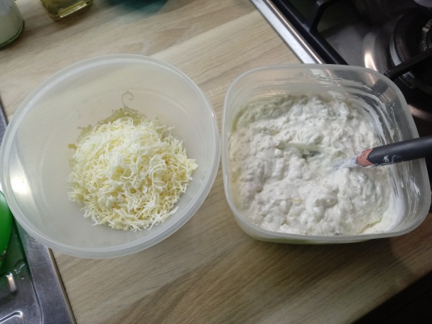 Slaný kysnutý cuketový koláč (fotorecept) - obrázok 4