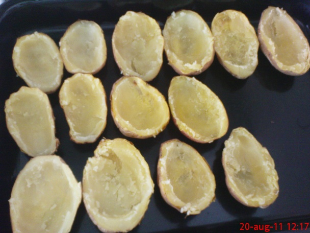 Pečené plnené zemiaky - obrázok 1