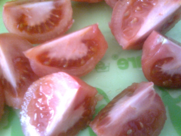 Krémová zeleninová polievka (s paradajkami a kyslou smotanou) - obrázok 2