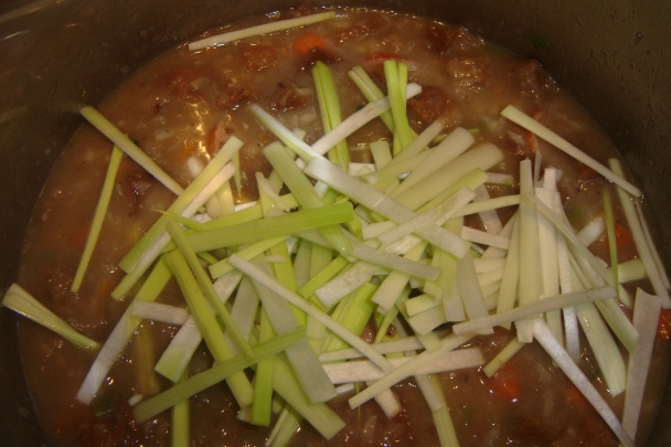 Sýta chlebová polievka (fotorecept) - obrázok 11