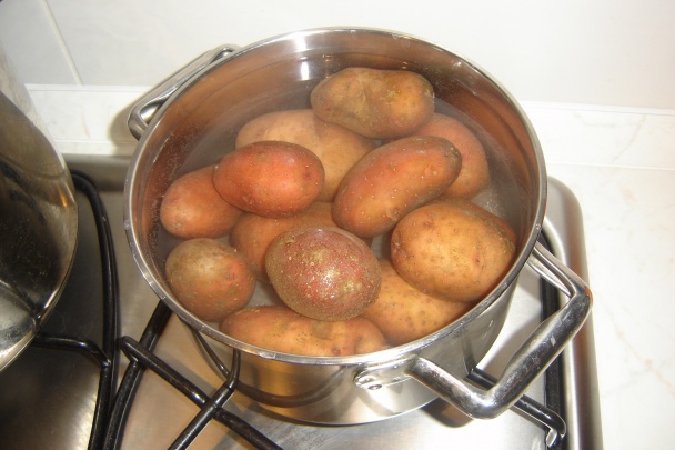 Netradičný zemiakový šalát (fotorecept) - obrázok 1