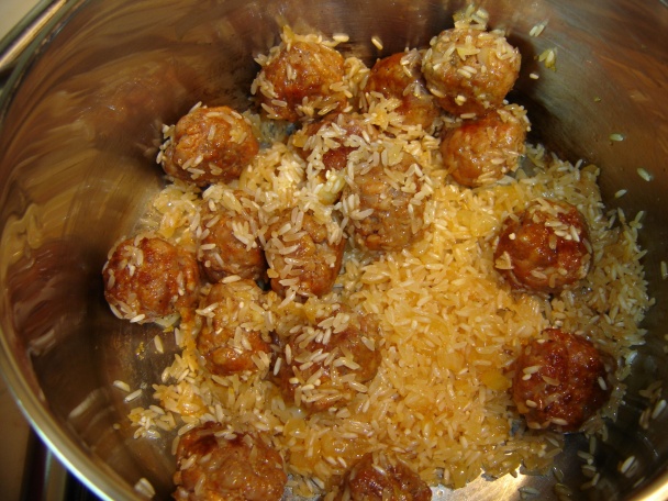 Polievka s klobáskovými loptičkami - obrázok 4