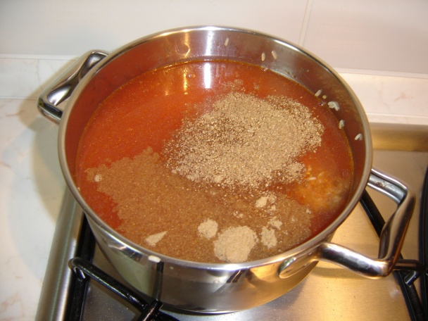 Polievka s klobáskovými loptičkami - obrázok 6