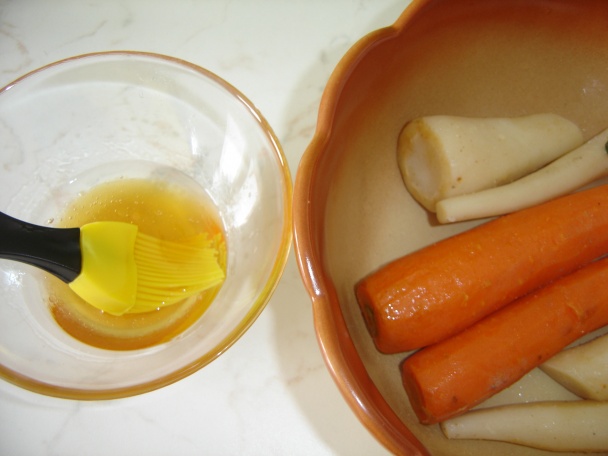 Kuracie stehná s medovou kôrkou, citrónový kuskus a vývar so srdiečkovými rezancami (fotorecept) - obrázok 2